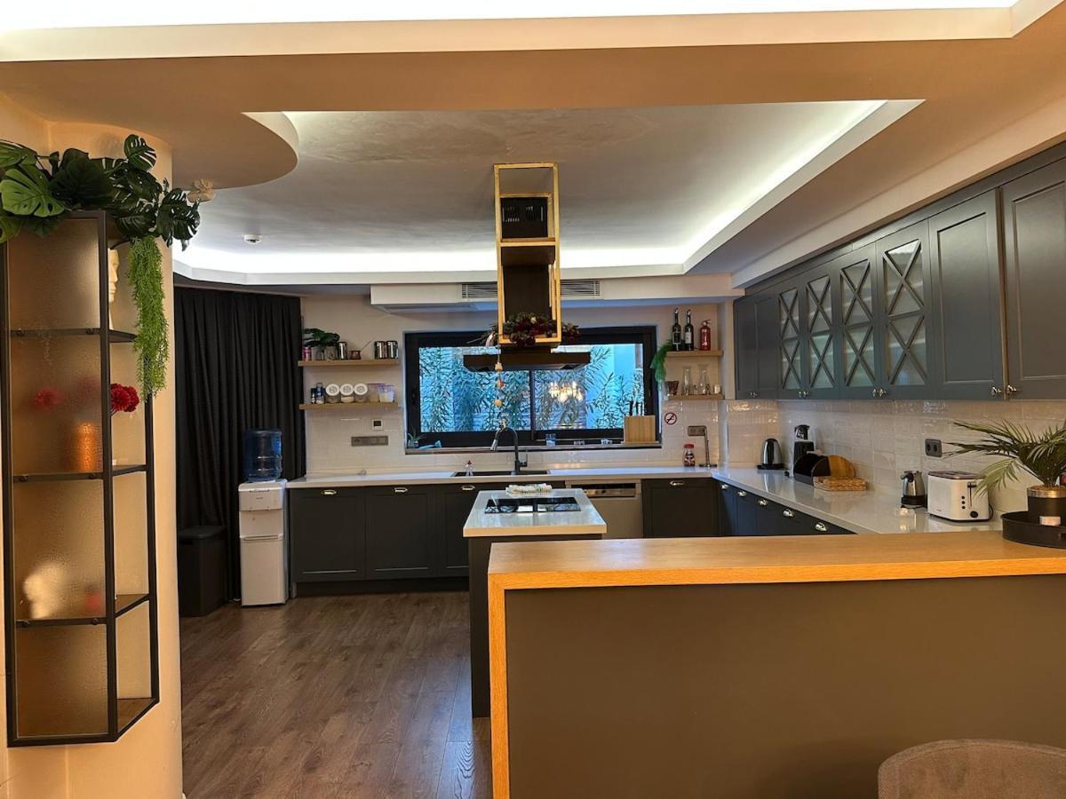 Liv Villa *